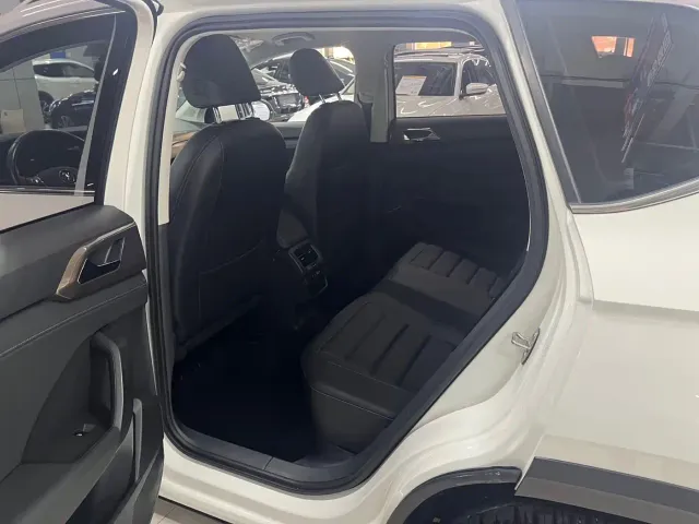 Volkswagen Tharu — Фото автомобиля 5