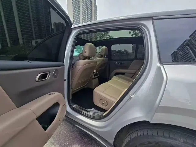 Li Auto i6 — Фото автомобиля 6