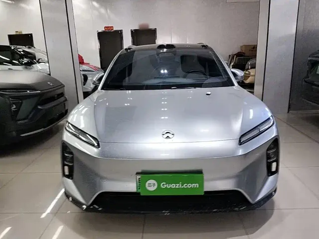 Nio ET5 Touring — Фото автомобиля 2