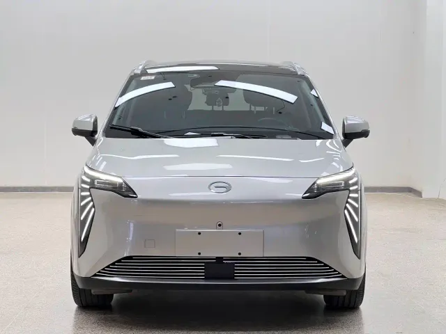 GAC Aion Y — Фото автомобиля 2