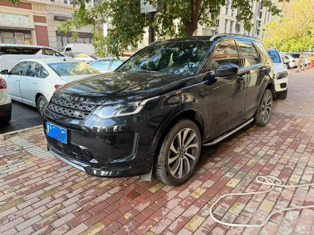 Фотография автомобиля — Land Rover Discovery Sport