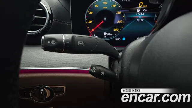 Mercedes-Benz E-Class E-класс W213 E350 4MATIC Exclusive — Фото автомобиля 15