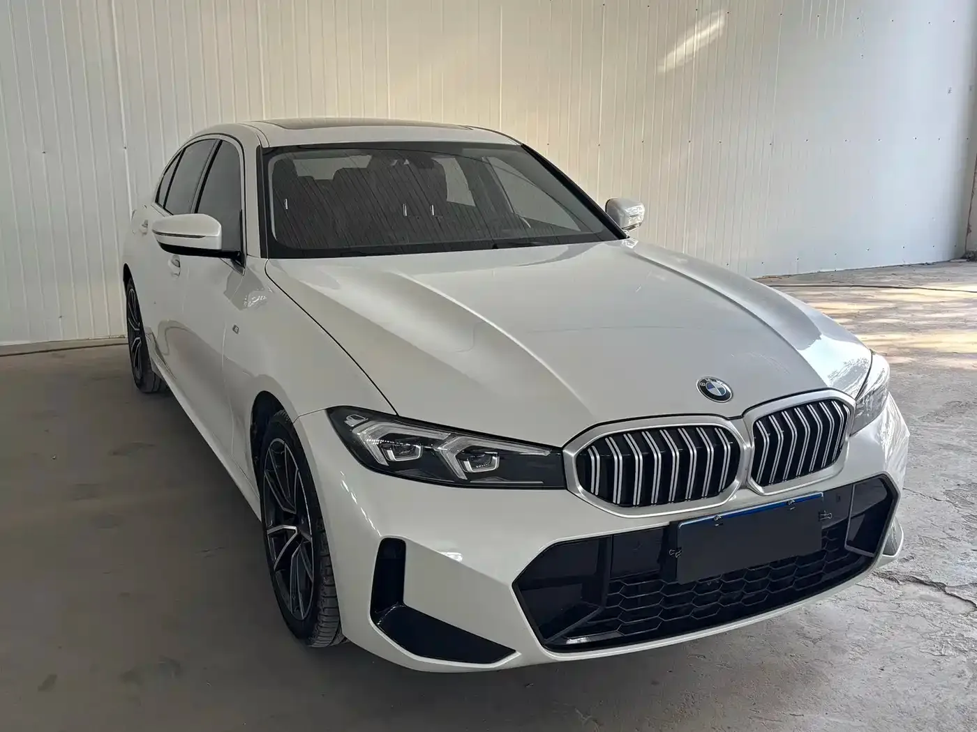 BMW BMW 3 Series 2023 320Li M Sport Package — Фото автомобиля 2