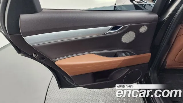 Genesis G80 RG3 — Фото автомобиля 25