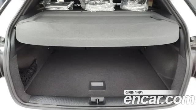 Audi Q2 35 TDI Premium — Фото автомобиля 18