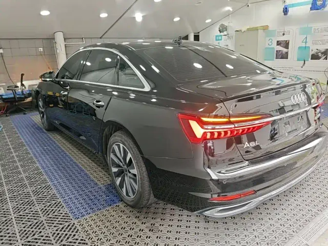 Audi A6L — Фото автомобиля 4