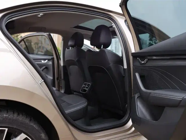Skoda Octavia — Фото автомобиля 4