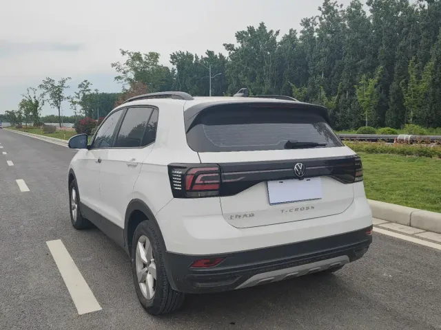 Volkswagen T-Cross — Фото автомобиля 11