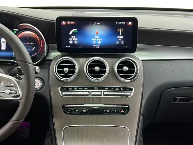 Mercedes-Benz GLC-Class — Фото автомобиля 24