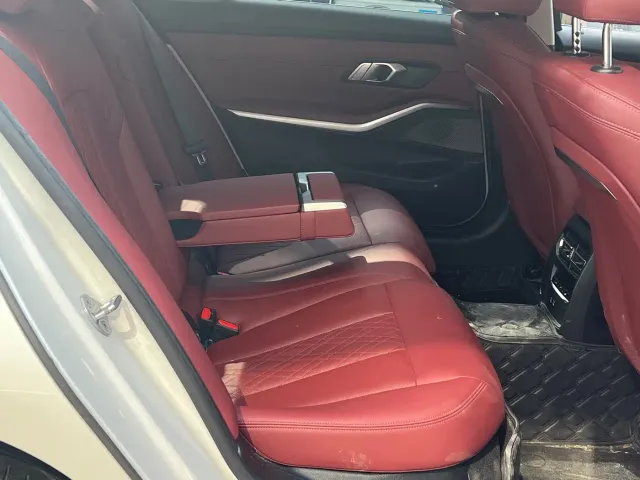 BMW 3 Series — Фото автомобиля 9