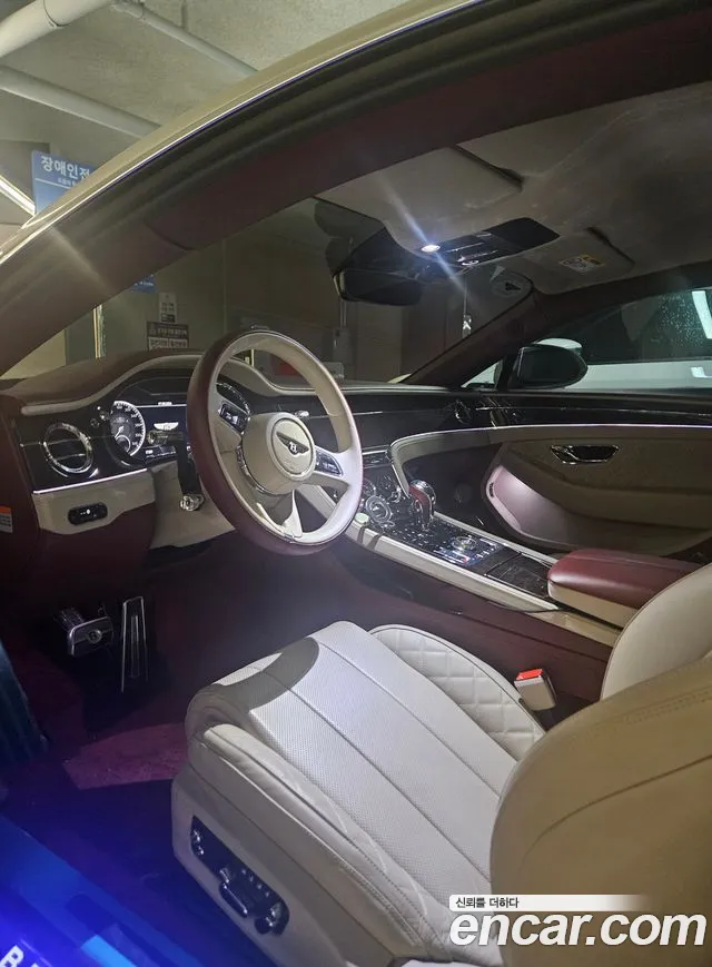 Bentley Continental — Фото автомобиля 7