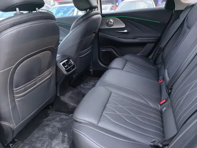 Chery Arrizo 8 — Фото автомобиля 5