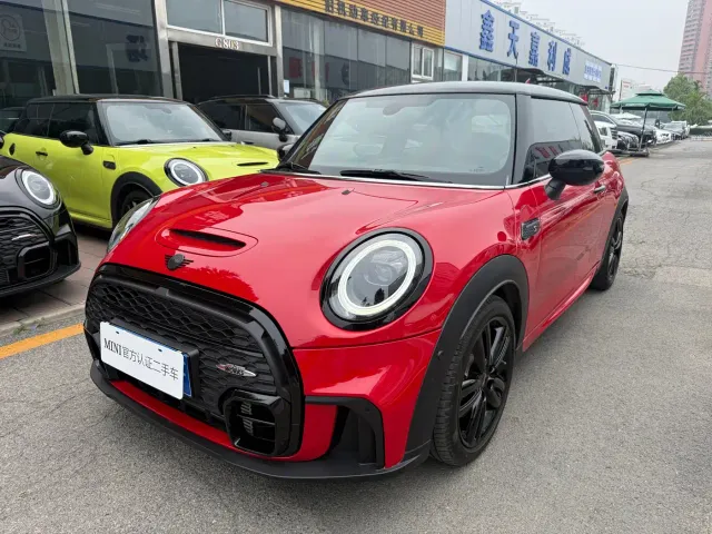 Фотография автомобиля — MINI Hatch