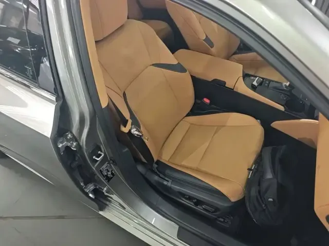 Lexus ES — Фото автомобиля 24