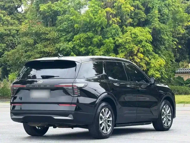 Ford Edge — Фото автомобиля 6