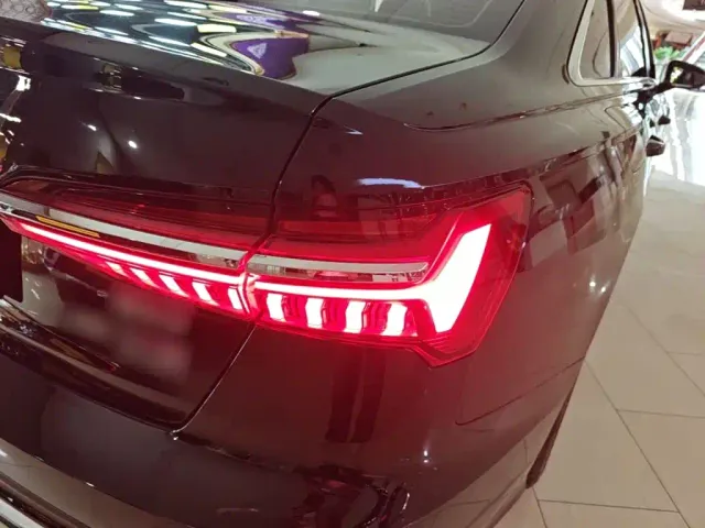 Audi A6L — Фото автомобиля 7