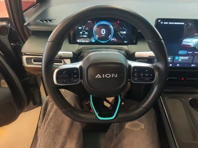 GAC Aion Y — Фото автомобиля 10