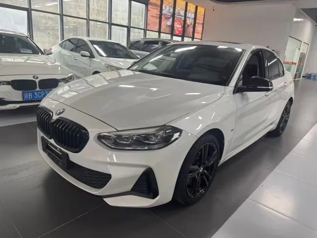 Фотография автомобиля — BMW 1 Series