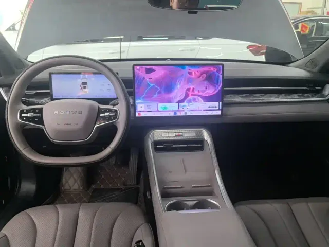 Roewe M7 DMH — Фото автомобиля 9
