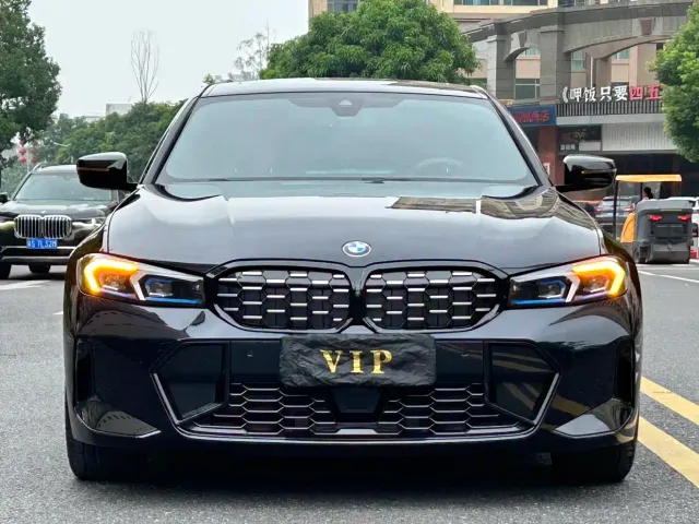 BMW 3 Series — Фото автомобиля 2