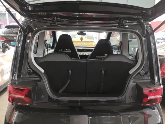 Wuling Hongguang Mini EV — Фото автомобиля 18