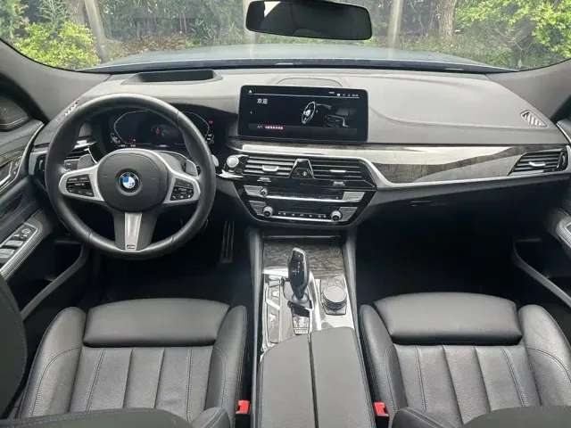 BMW 6 Series Gran Turismo — Фото автомобиля 5