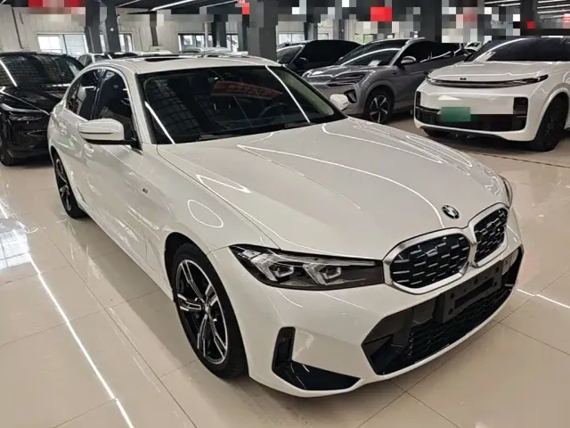BMW 3 Series — Фото автомобиля 3