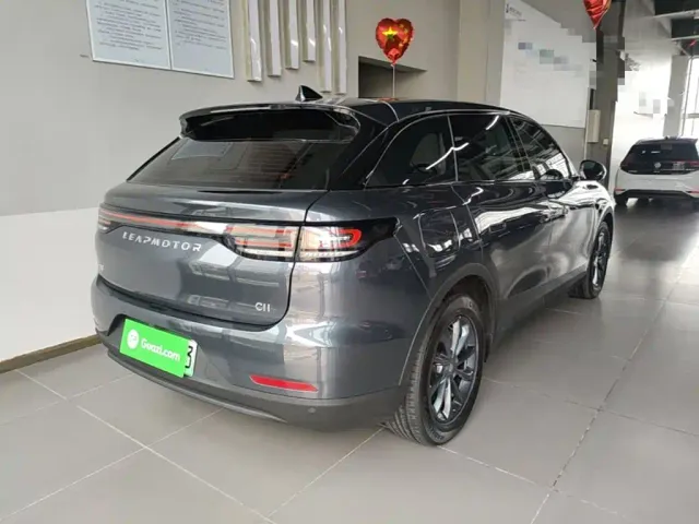 Leapmotor C11 — Фото автомобиля 6