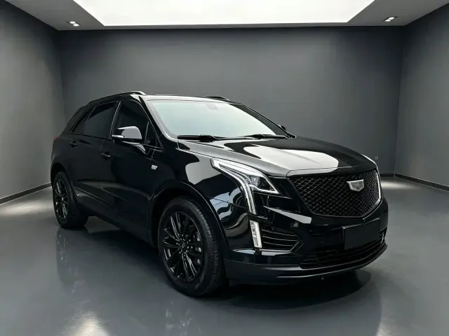 Cadillac XT5 — Фото автомобиля 3