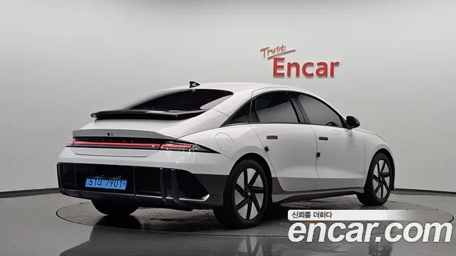 Hyundai Ioniq 6 — Фото автомобиля 2