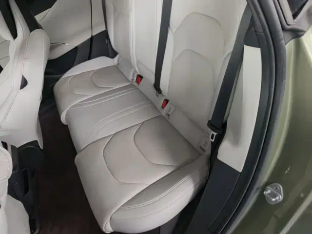 Xiaomi SU7 — Фото автомобиля 16