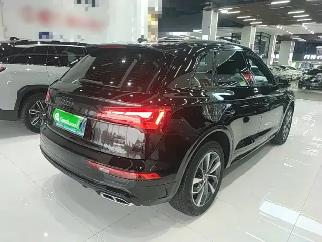 Audi Q5L — Фото автомобиля 6