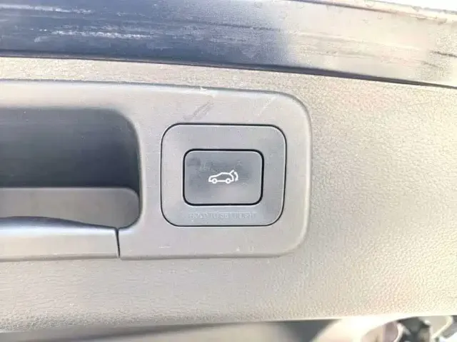 GAC Trumpchi GS8 — Фото автомобиля 9