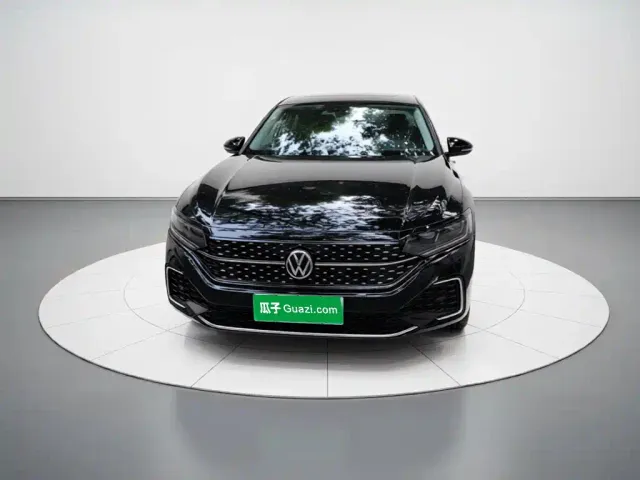 Volkswagen Passat — Фото автомобиля 2