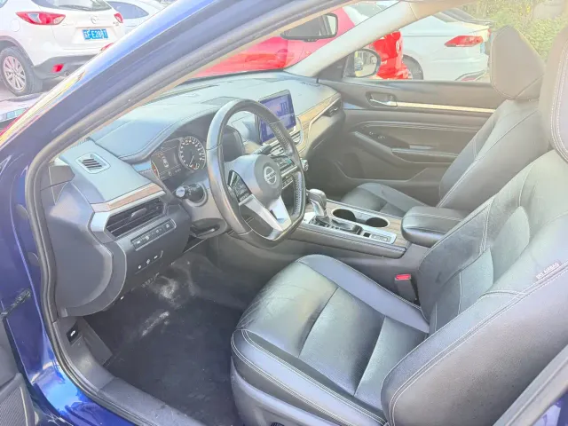 Nissan Teana — Фото автомобиля 9