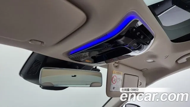 Mercedes-Benz E-Class — Фото автомобиля 16