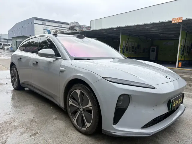 Nio ET5 Touring — Фото автомобиля 3