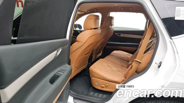 Genesis GV80 — Фото автомобиля 25