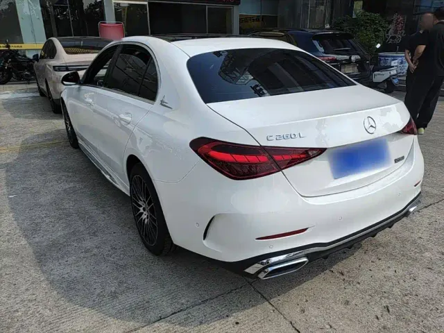 Mercedes-Benz C-Class — Фото автомобиля 4