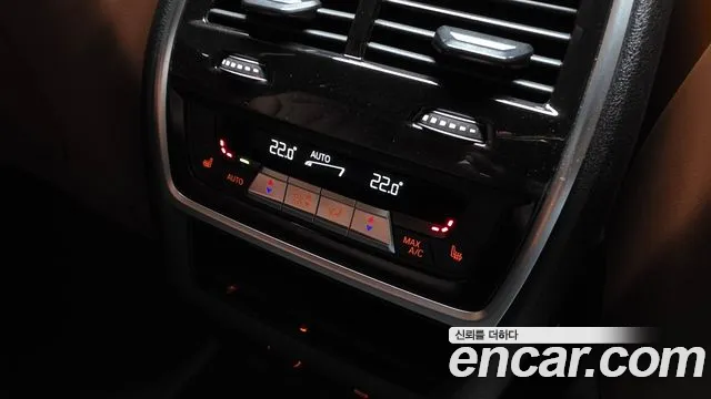 BMW X7 — Фото автомобиля 15