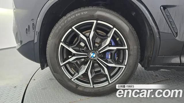 BMW X4 xDrive20i M Sport — Фото автомобиля 5