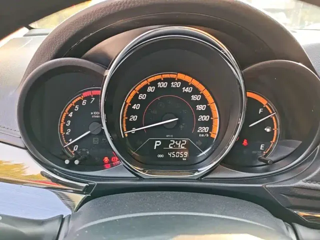 Toyota YARiS L Zhi Xuan — Фото автомобиля 11