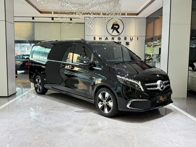 Mercedes-Benz V-Class — Фото автомобиля 3