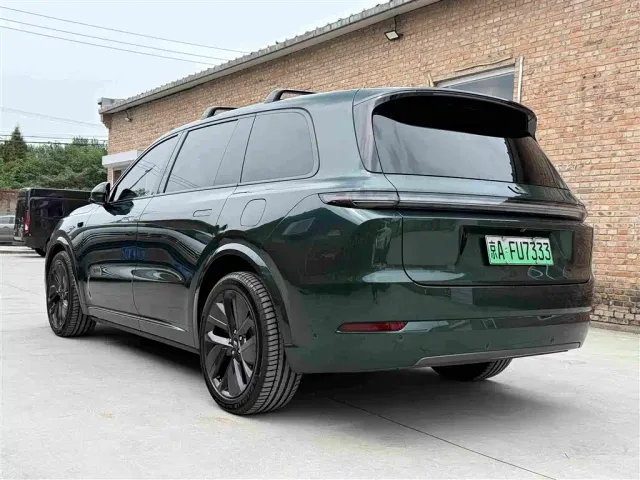 Li Auto L9 — Фото автомобиля 25