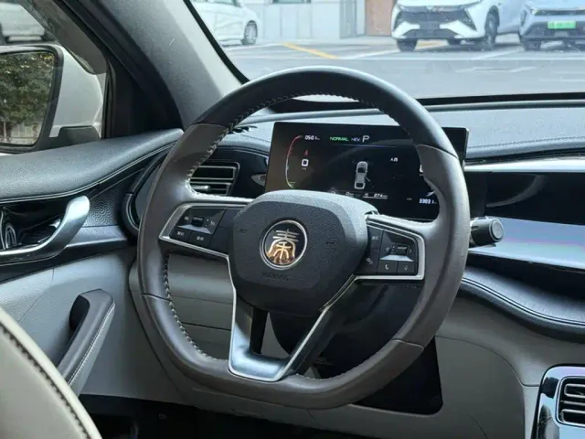 BYD Qin PLUS — Фото автомобиля 21