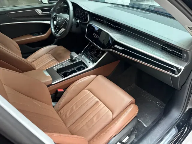 Audi A6L — Фото автомобиля 18