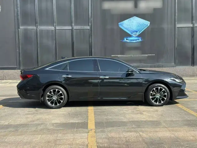 Toyota Avalon — Фото автомобиля 9