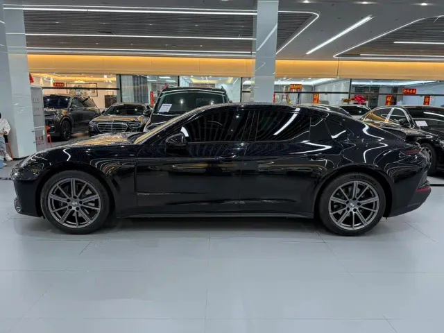 Porsche Panamera — Фото автомобиля 7