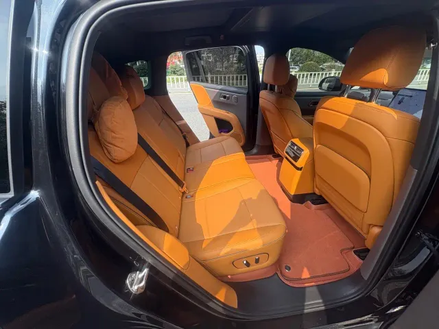 Li Auto i6 — Фото автомобиля 12