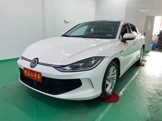 Фотография автомобиля — Volkswagen Lamando